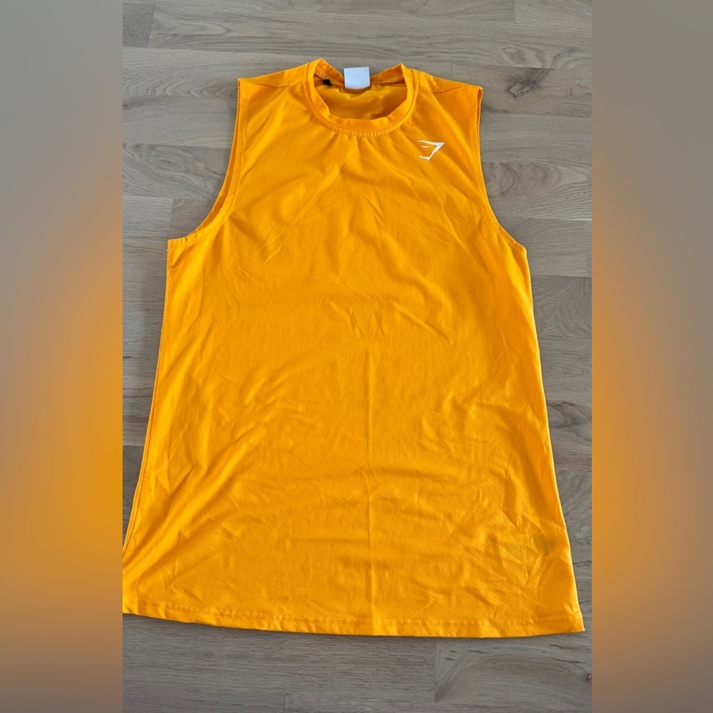 Gymshark ARRIVAL SLEEVELESS TEE orange size medium